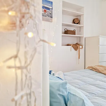 Loft Azzurro Old Center 리오마리나